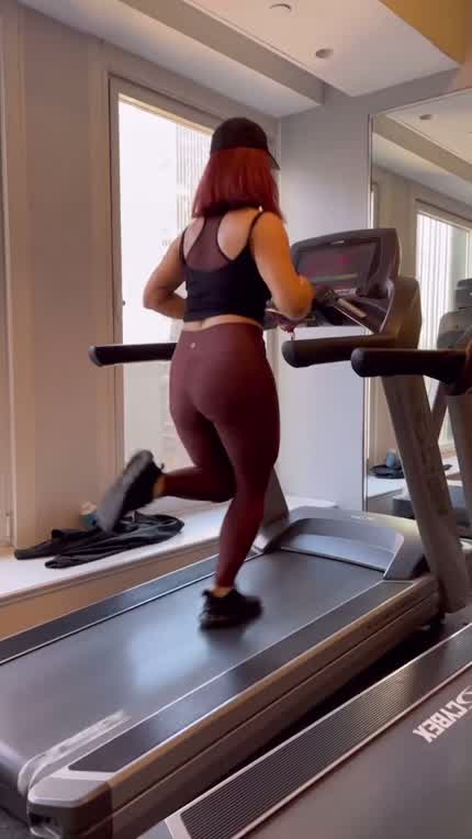 JoJo working out via IG (April 2023)