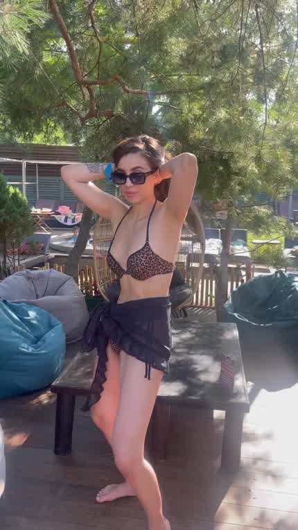 Gave a little show at the pool 😜