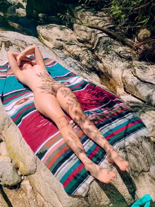 Excited for summer so I can bask in the sun naked again
