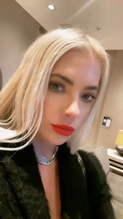 IG story selfie 5/1/2023