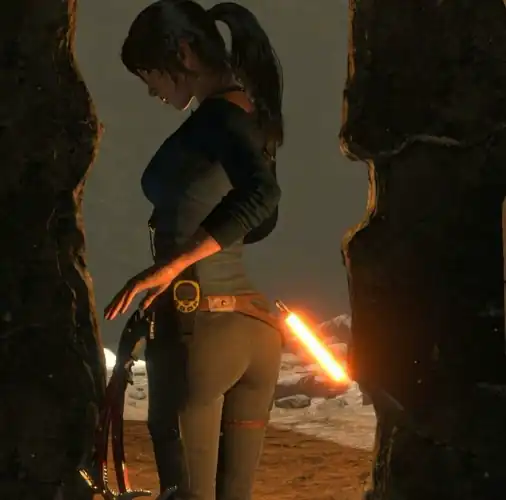 Lara Croft's fine ass in Tom Raider reboot