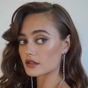 Ella Purnell profile picture