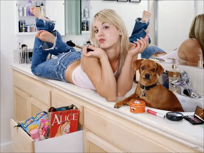 Kaley Cuoco Photoshoot in 2004
