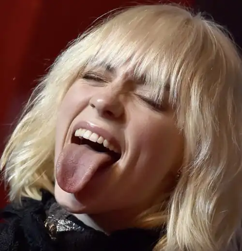 More met gala tongue 👅