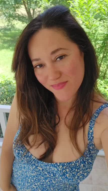 Beat the summer heat by going braless