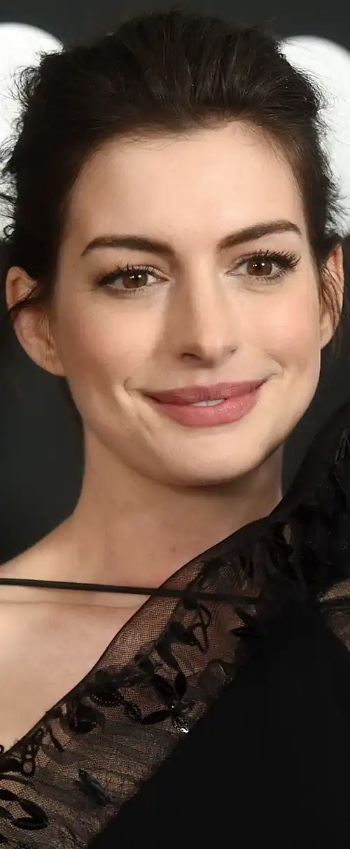 Anne Hathaway 