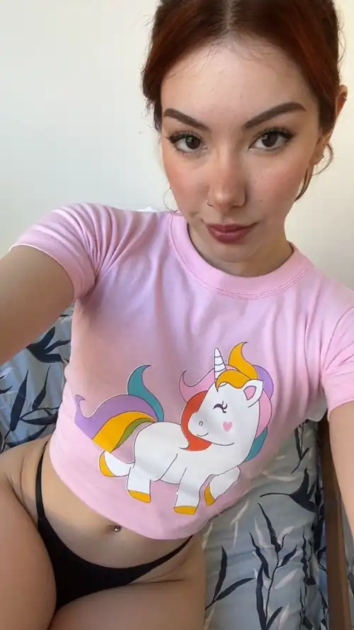 even tho im wearing clothes im super wet under this