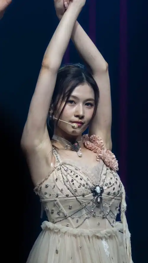 TWICE-SANA SWEATY AND DETAILED ARMPITS