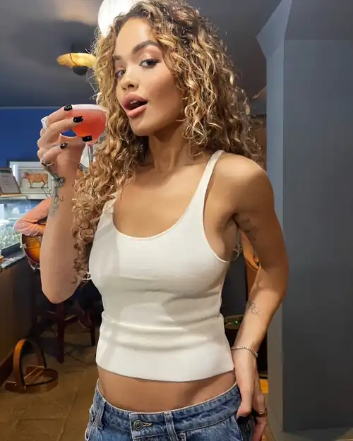 White Tank Top - IG May 2023