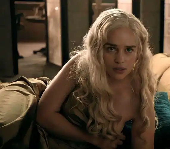 Emilia Clarke 