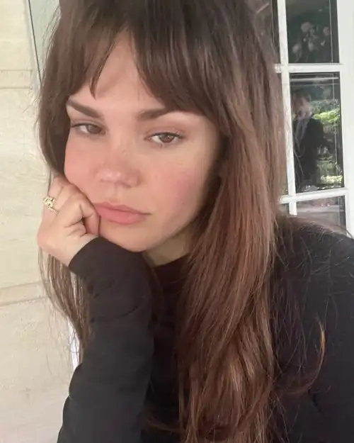 Paris Selfie - IG October 2023
