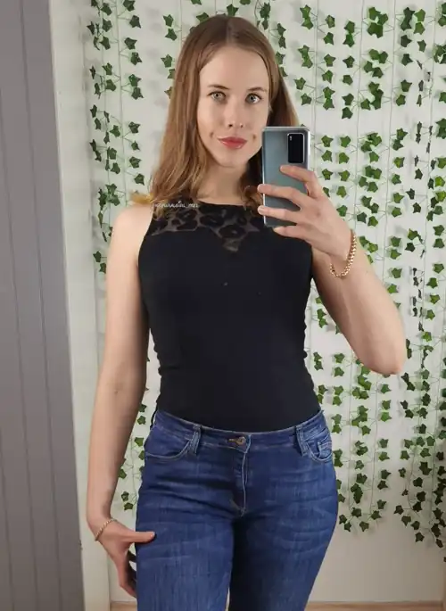 Selfie time. [F]