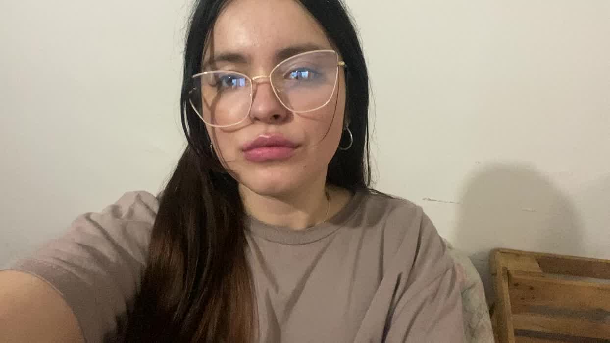 say hello if you want 1 folder of naughty pic