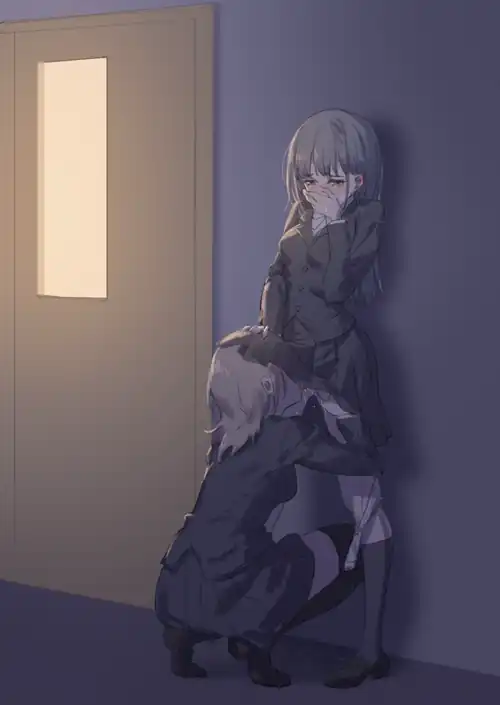 Having lunch in the hall [Original]