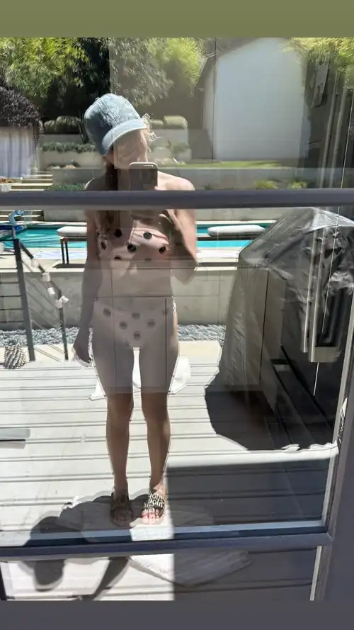 Window Reflection Selfie