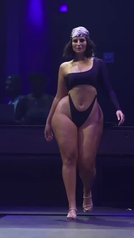 Claudia Martinez (Miami Swim Week, 2023)