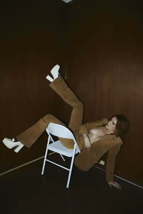 Bella thorne