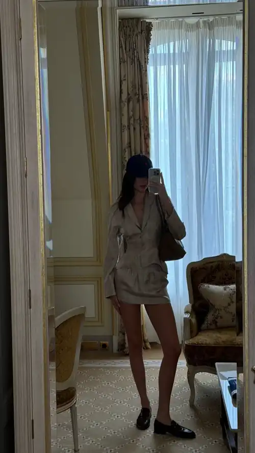 Mirror selfie IG 8/2/2024