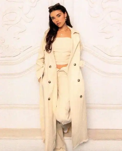 Pretty in Creme