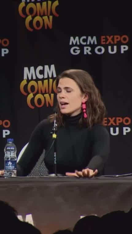 Hayley Atwell 🥵