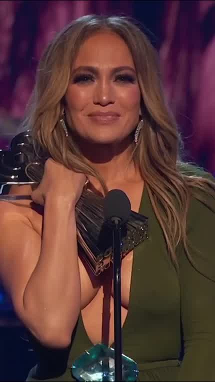 Wow that cleavage