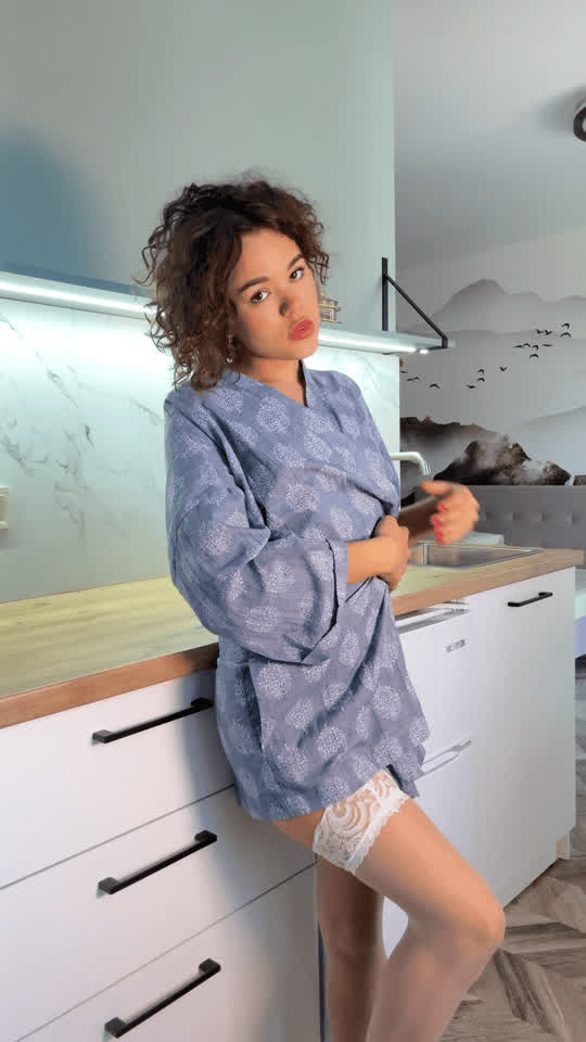 If you walked into the kitchen and see my tiny 5′ 1″ and 116 lbs body, what's the first thing you'd say