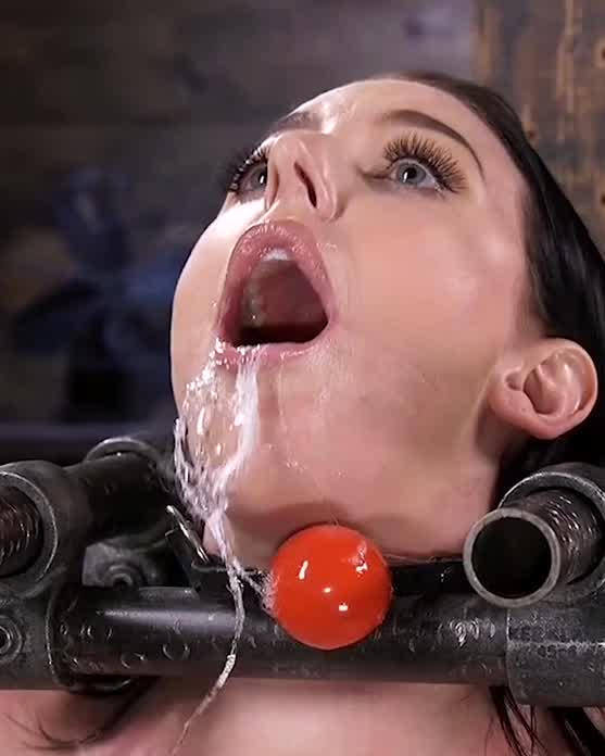 Making Angela cum