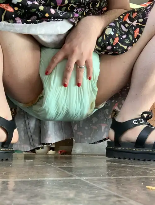 heyyy so I got a BIG surprise or two for you… in my pants 🚼🍼😈