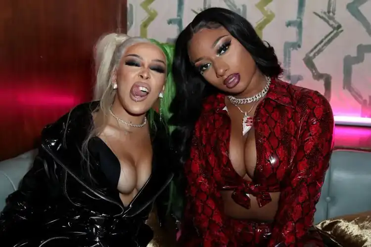 Mommy Doja and Mommy Meg🖤❤️💋