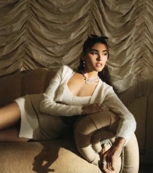 Classy Pose