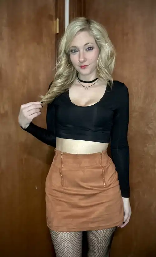 blonde curls for a night out