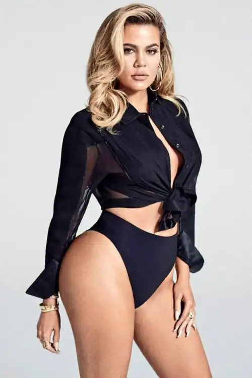 Khloe 🖤