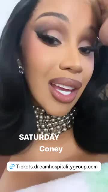 She just so damn sexy 😫😩