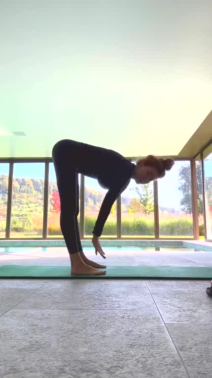 Stretching, Yoga, Workout - Instagram, 15 October 2023
