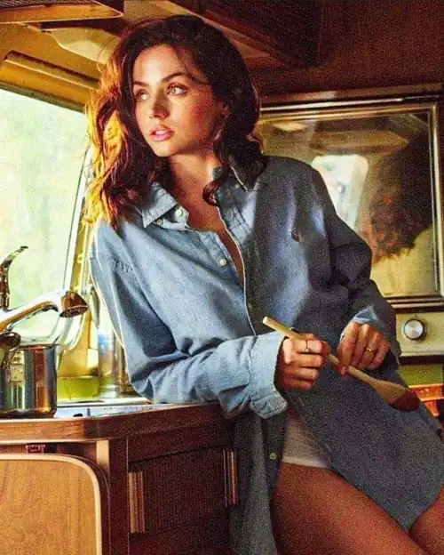 Stunning Ana 