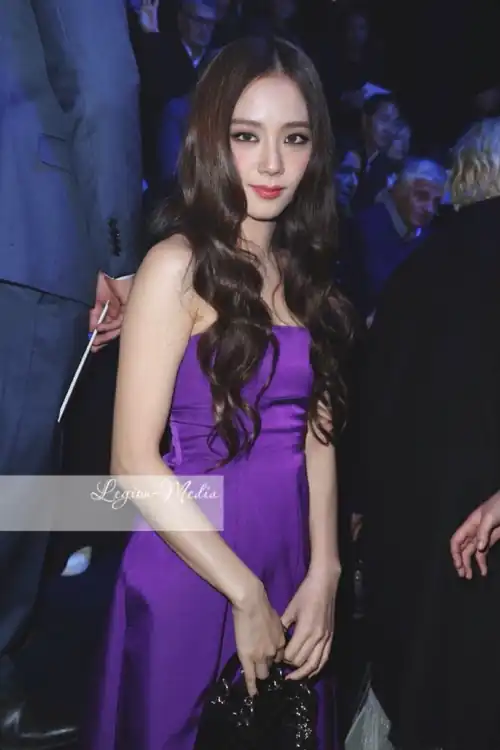 230228 Jisoo