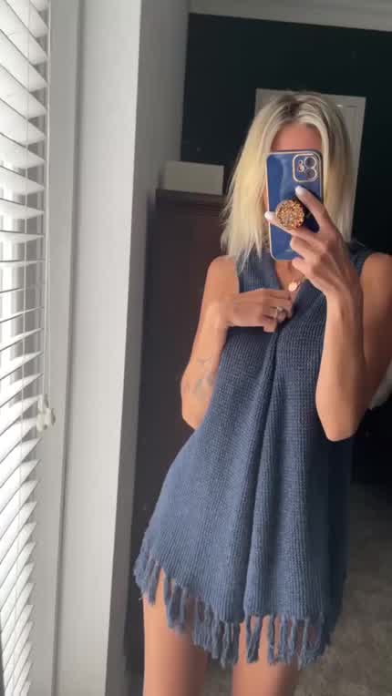 The outfit I’ll  be walking around in today 🥰😈