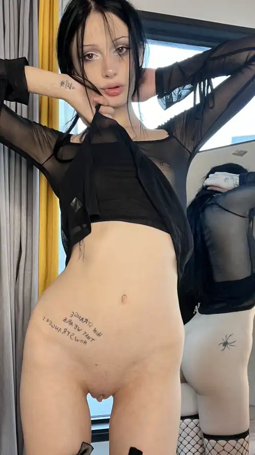 Do you like how skinny I am?