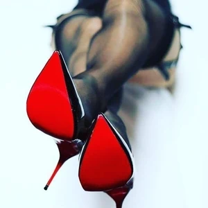 High Heels NSFW profile picture