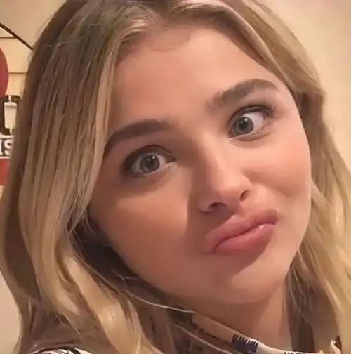 Goofball Grace On This Saturday 😂🤪💚