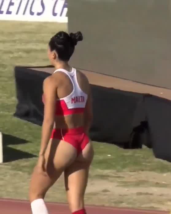 Claire Azzopardi - Maltese long jumper 