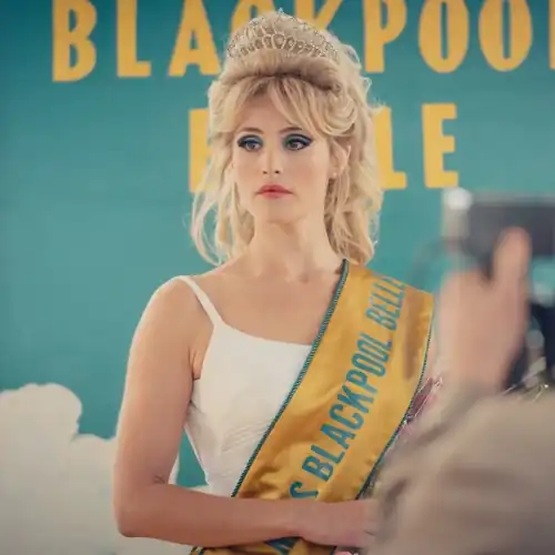 Gemma in first series of Funny Woman