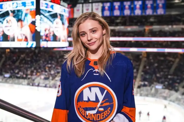 Chloe New York Islanders 🏒
