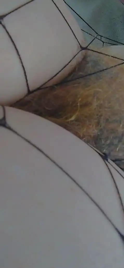 Feed your hairy milf addiction 