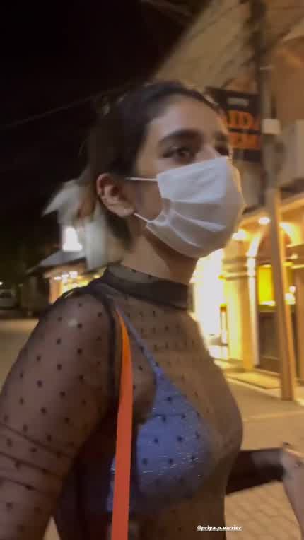 Priya Varrier's petite firm bo*bs are small yet still jiggling 🤤