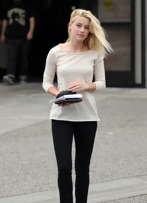 Beautiful even without makeup