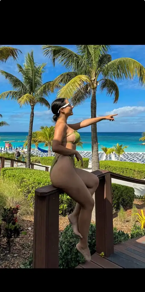 Azaleea Necula 😩🍑🍒😋🔥