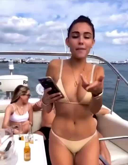 Boats 'n' Beer