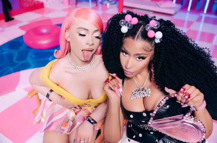 Im a slave for cardi nicki and ice spice i would do anything for Any of them or anyone rping as then i want them to own me i would do anything for them they are my Godesses i have Discord too: akqq_