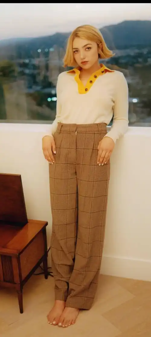 Peyton likes to be naughty